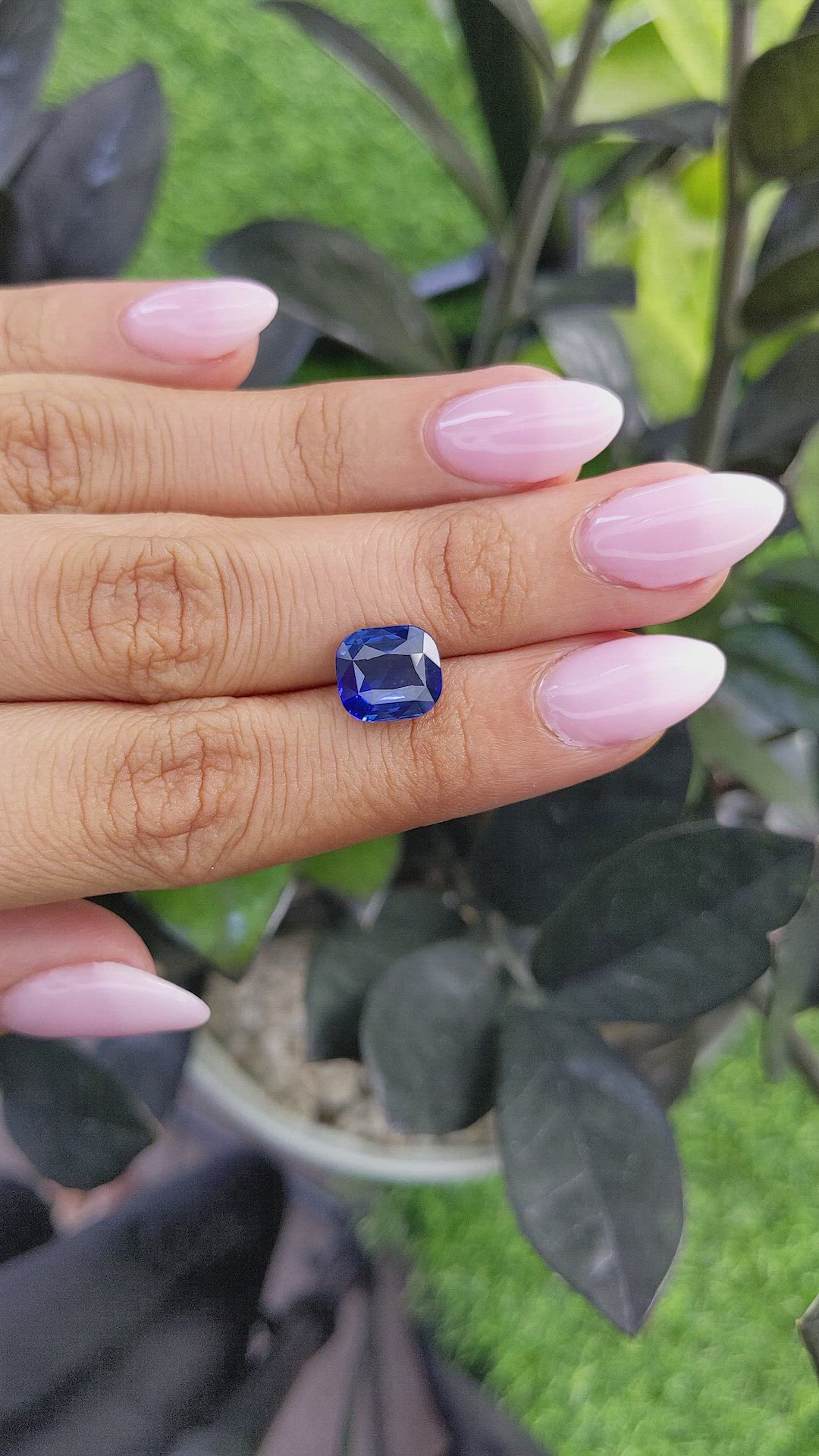 4.05 Ct. Blue Sapphire from Madagascar Size Video