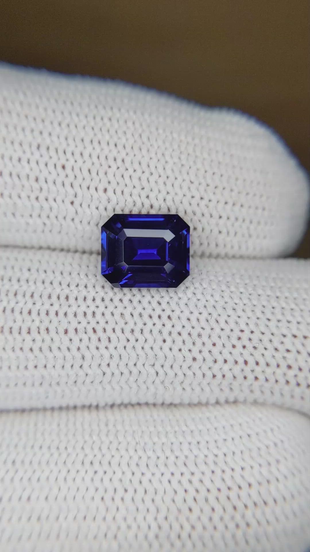 2.60 Ct. Blue Sapphire from Ceylon (Sri Lanka) Size Video
