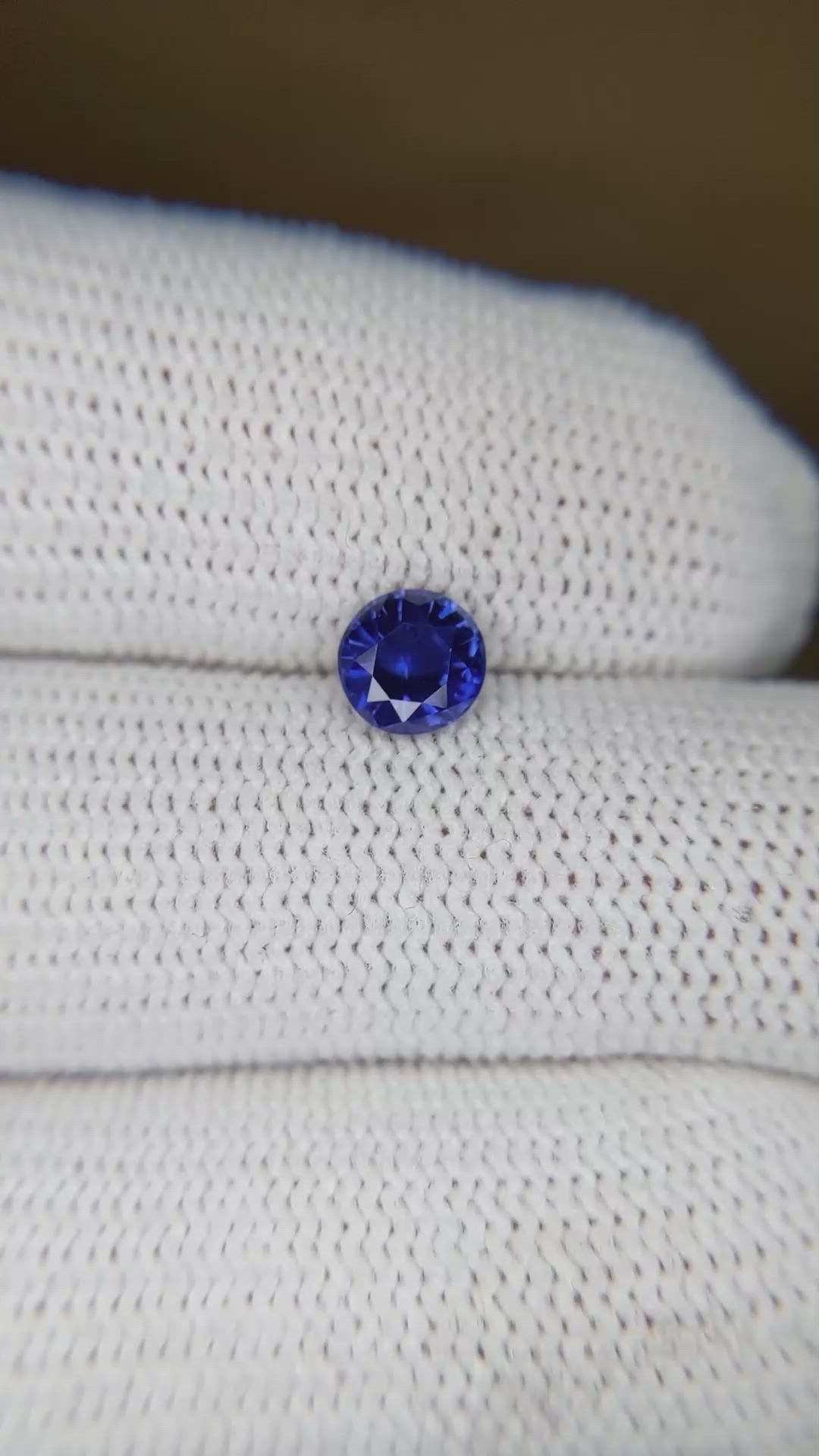 0.79 Ct. Blue Sapphire from Ceylon (Sri Lanka) Size Video