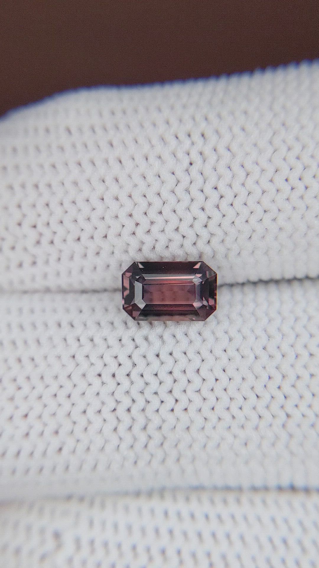 1.33 Ct. Bi Color Sapphire from Madagascar Size Video
