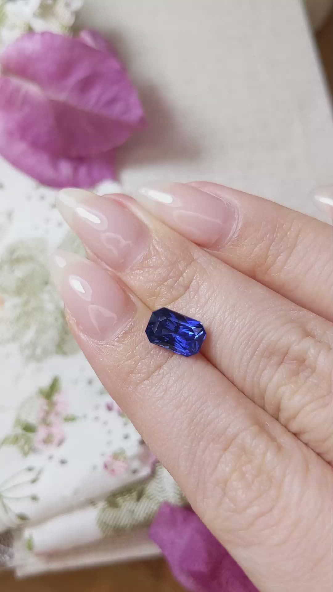 2.58 Ct. Blue Sapphire from Ceylon (Sri Lanka) Size Video