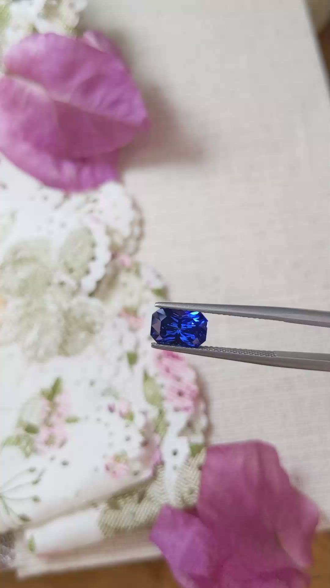 2.58 Ct. Blue Sapphire from Ceylon (Sri Lanka) Size Video