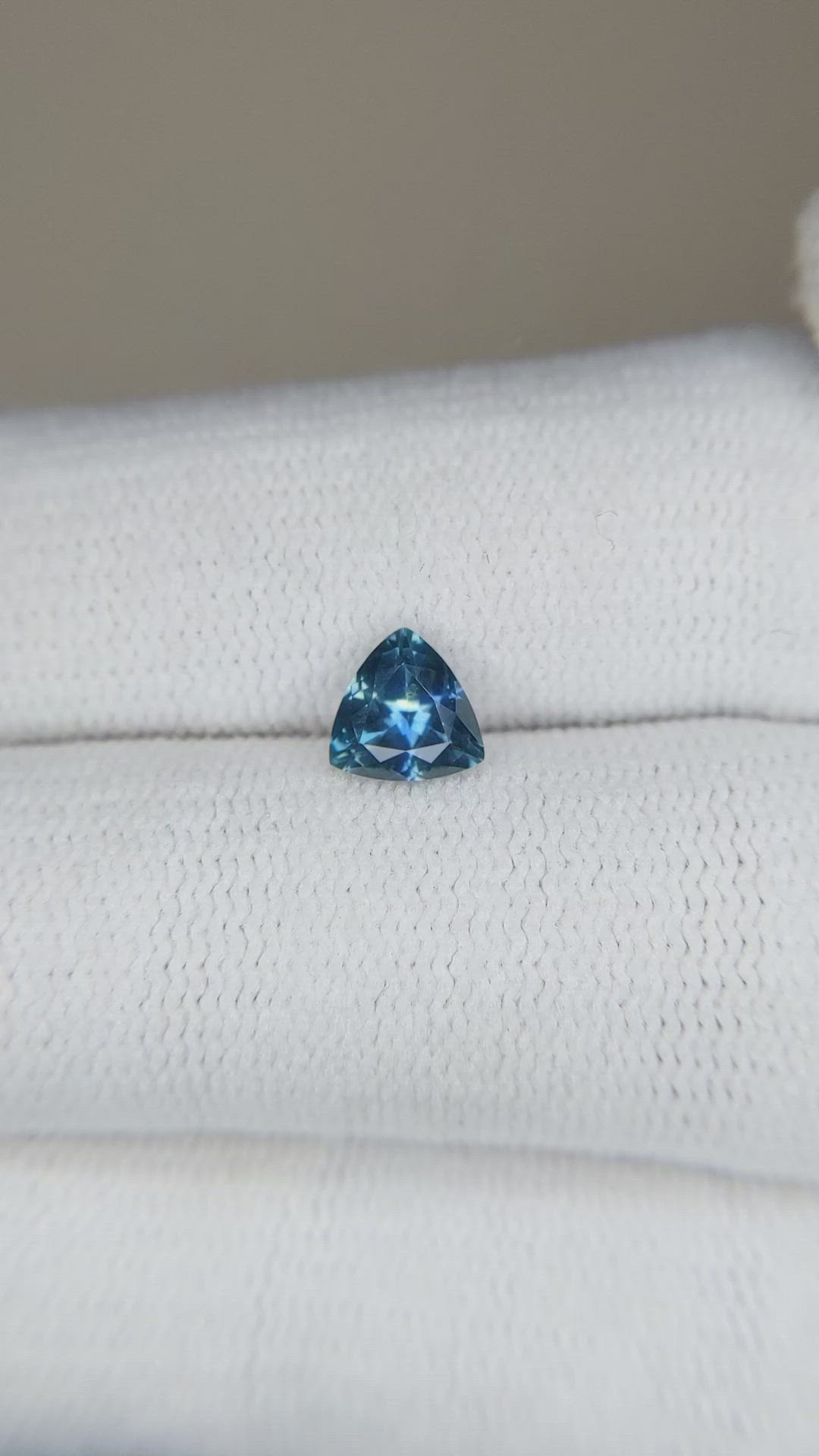 0.73 Ct. Greenish Blue Sapphire from Montana Size Video