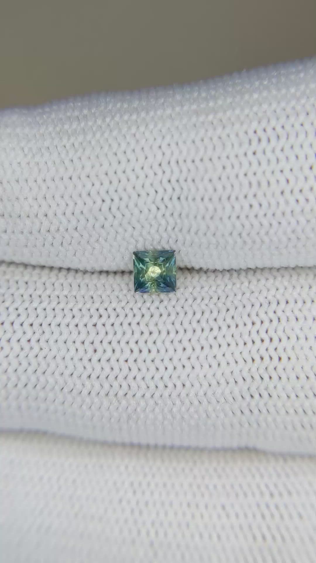 0.33 Ct. Bi Color Sapphire from Montana Size Video