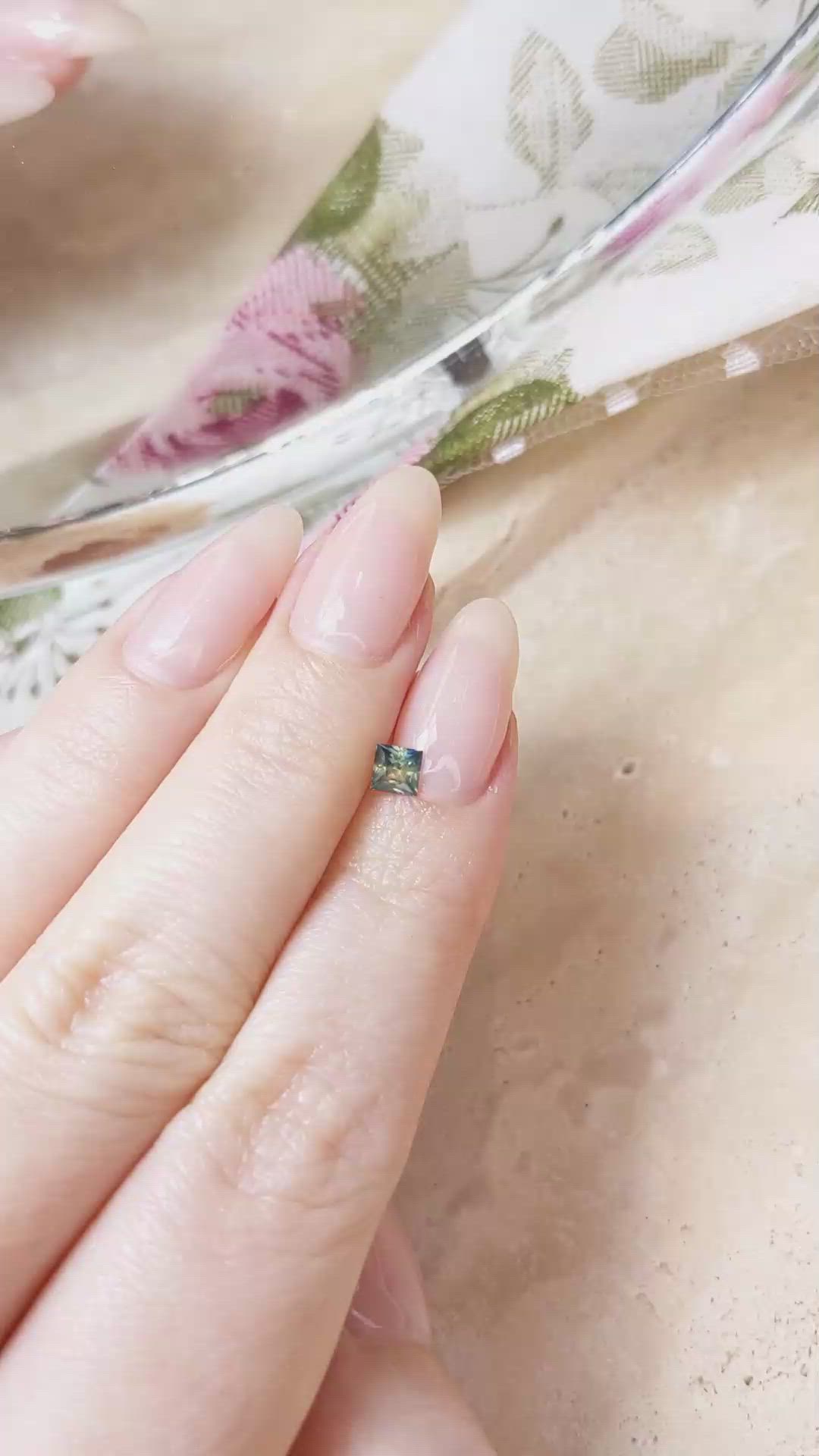 0.33 Ct. Bi Color Sapphire from Montana Size Video