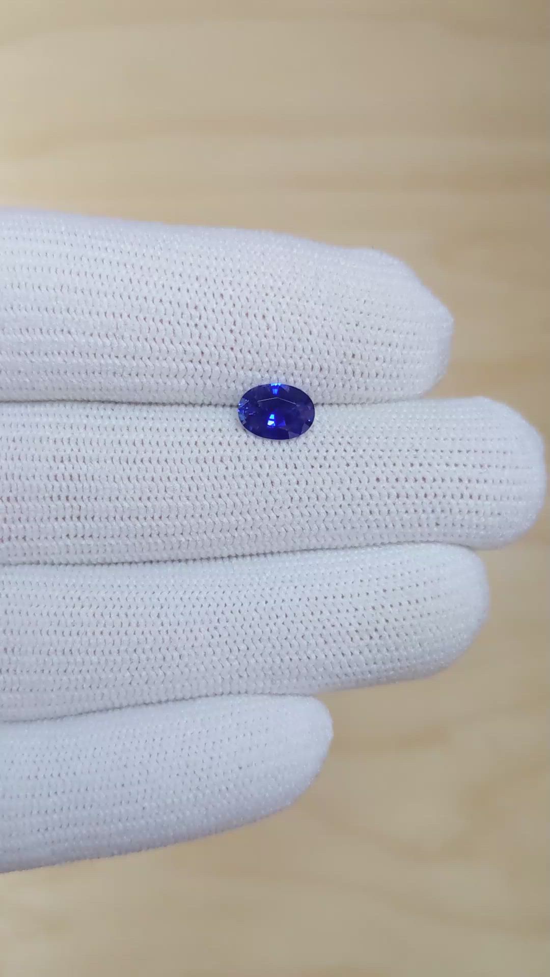 1.08 Ct. Blue Sapphire from Ceylon (Sri Lanka) Size Video