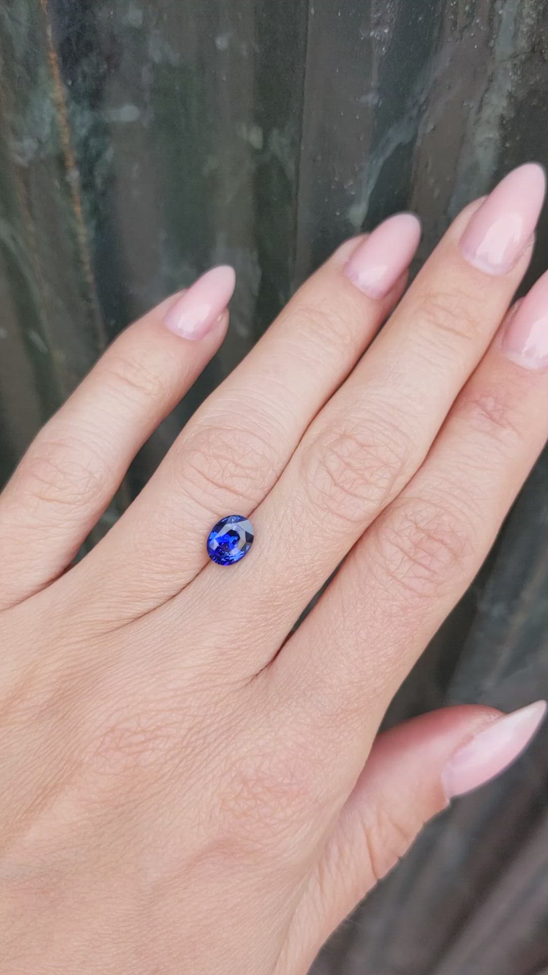 1.28 Ct. Blue Sapphire from Ceylon (Sri Lanka) Size Video