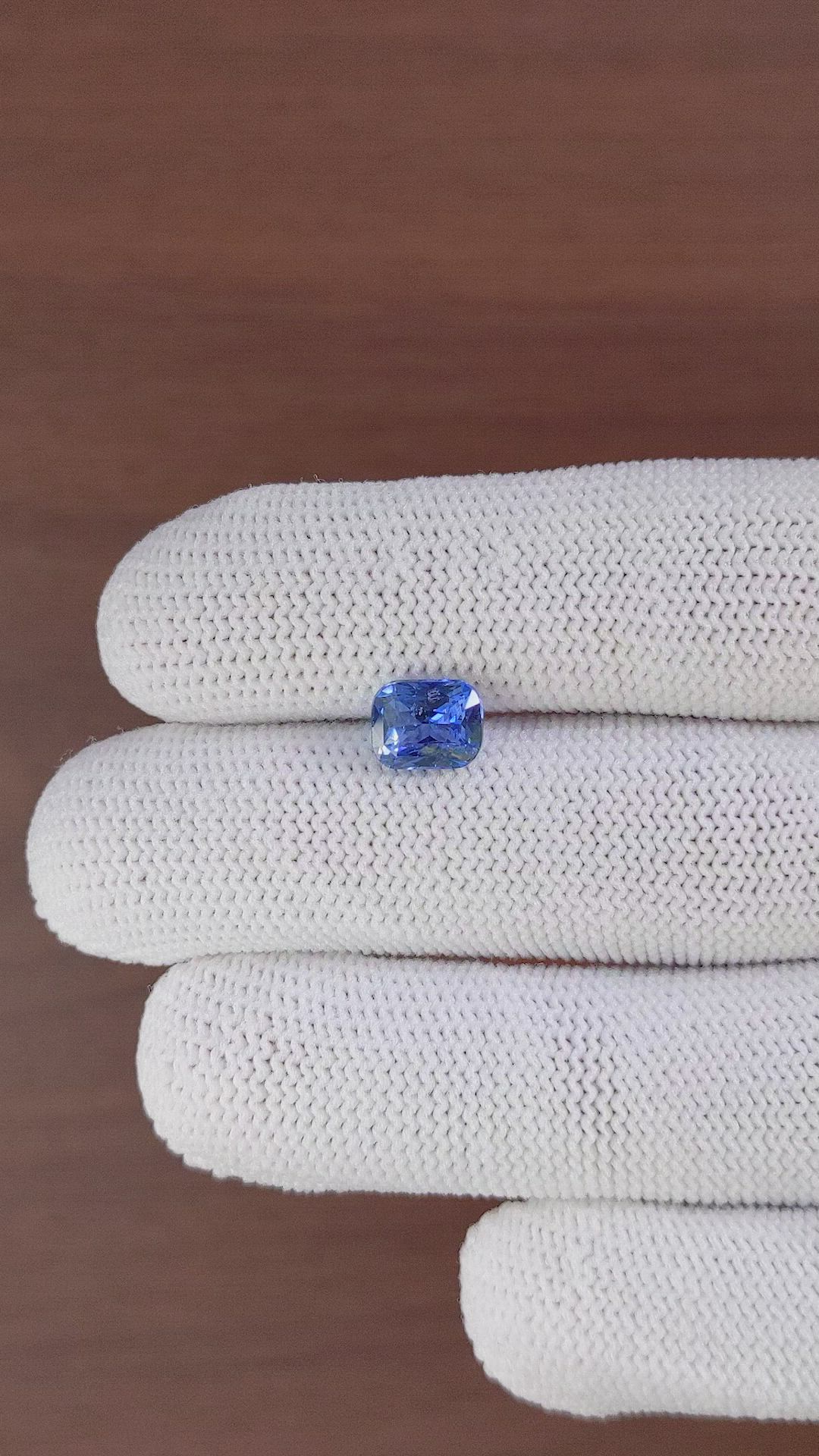 2.37 Ct. Blue Sapphire from Ceylon (Sri Lanka) Size Video