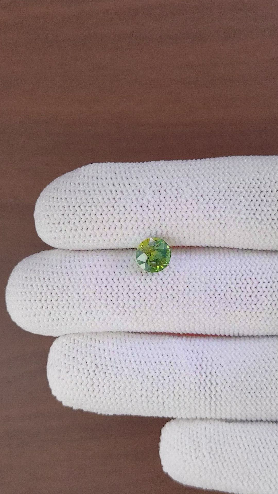 2.02 Ct. Bi Color Sapphire from Ceylon (Sri Lanka) Size Video