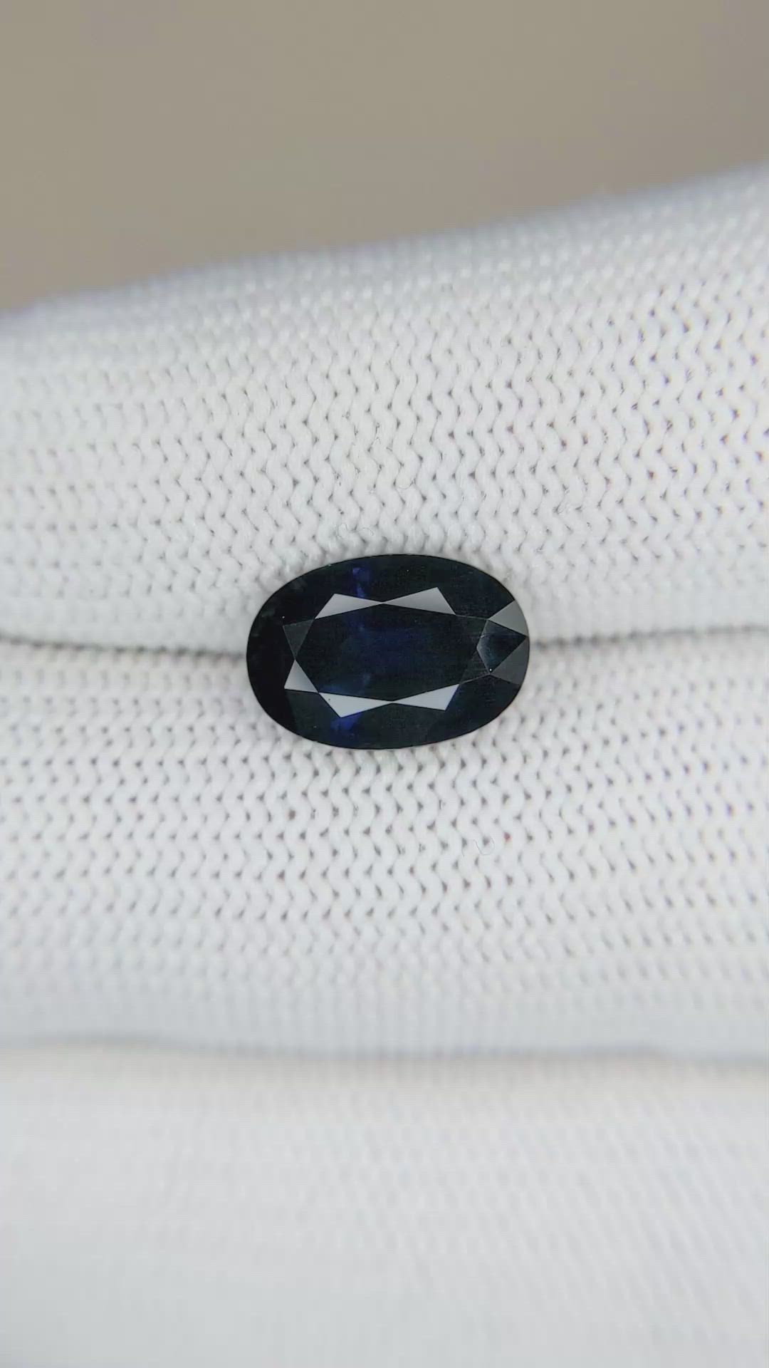 3.83 Ct. Blue Sapphire from Australia Size Video