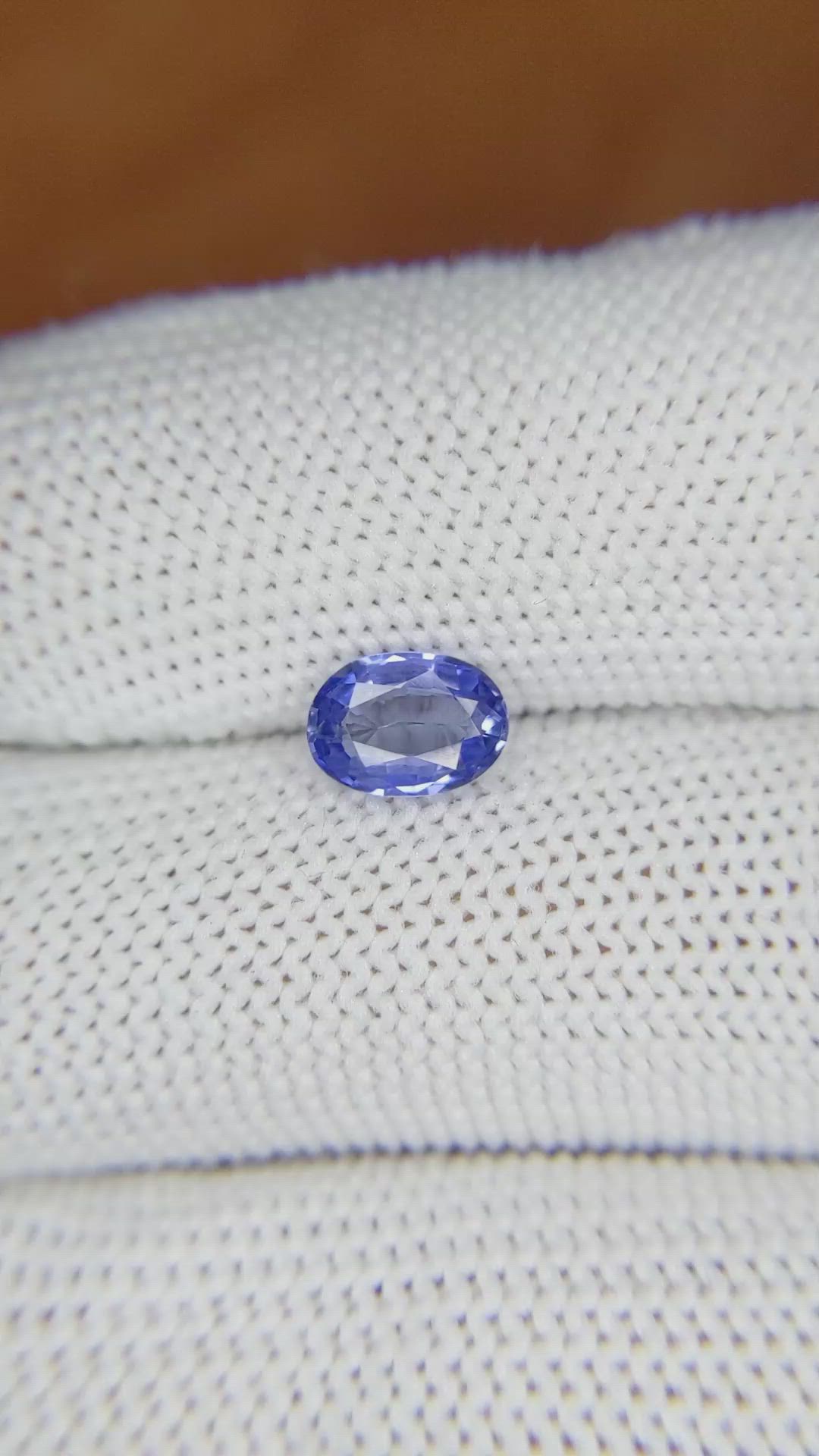1.03 Ct. Blue Sapphire from Ceylon (Sri Lanka) Size Video