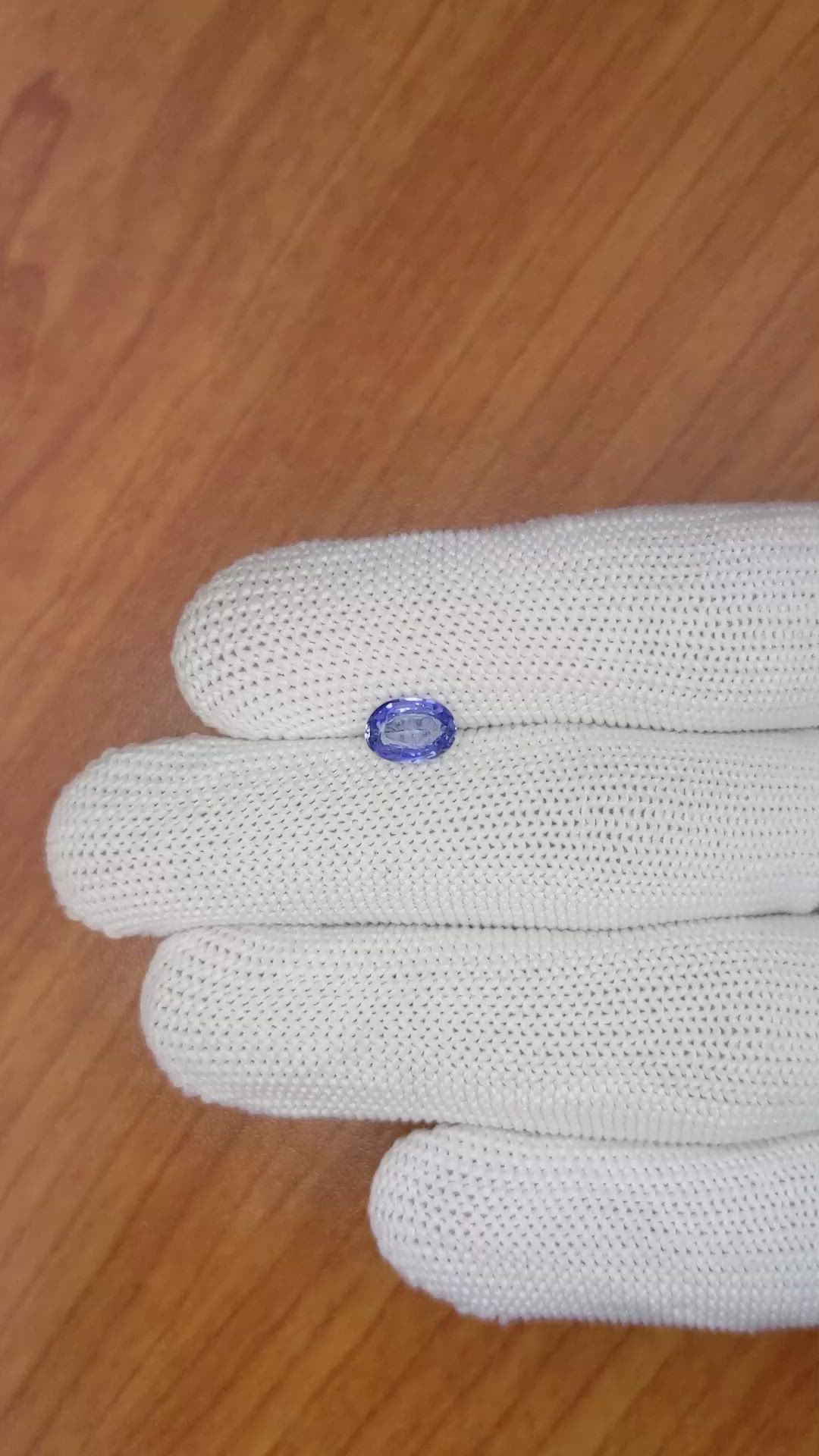 1.03 Ct. Blue Sapphire from Ceylon (Sri Lanka) Size Video