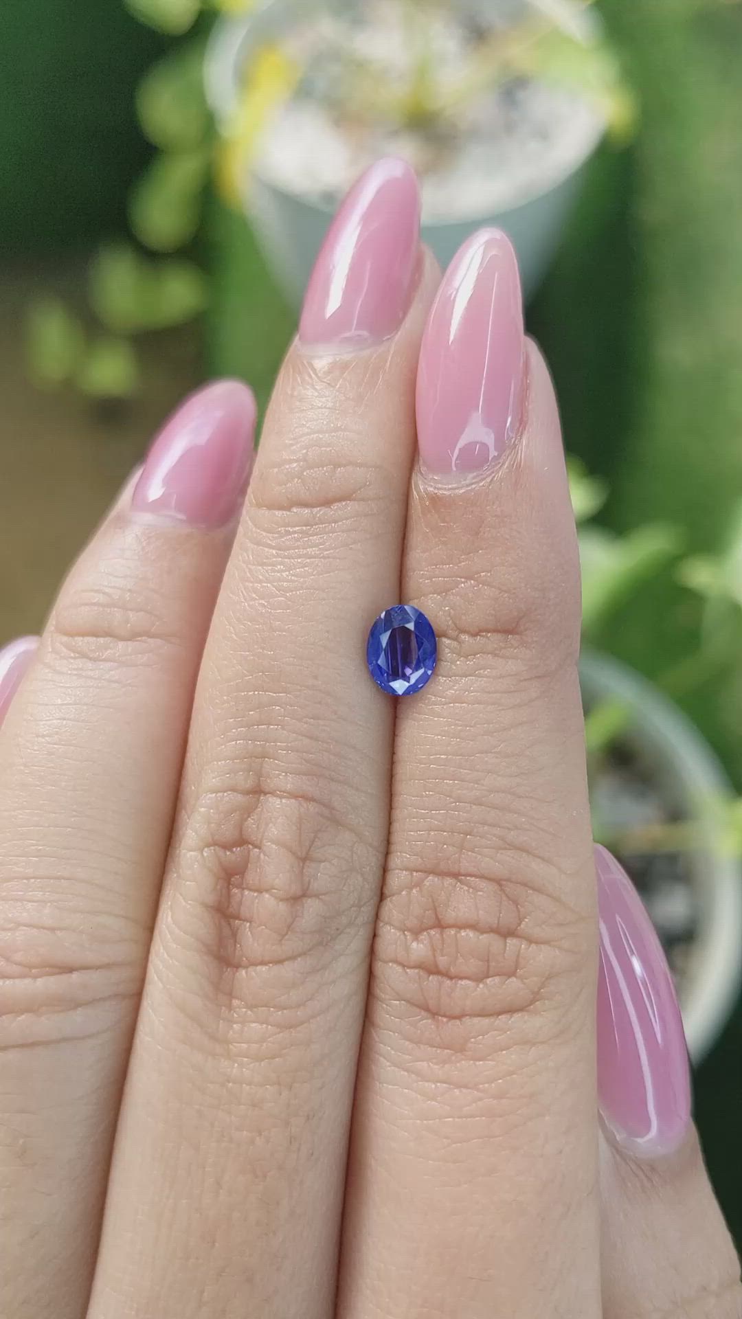 1.00 Ct. Blue Sapphire from Ceylon (Sri Lanka) Size Video
