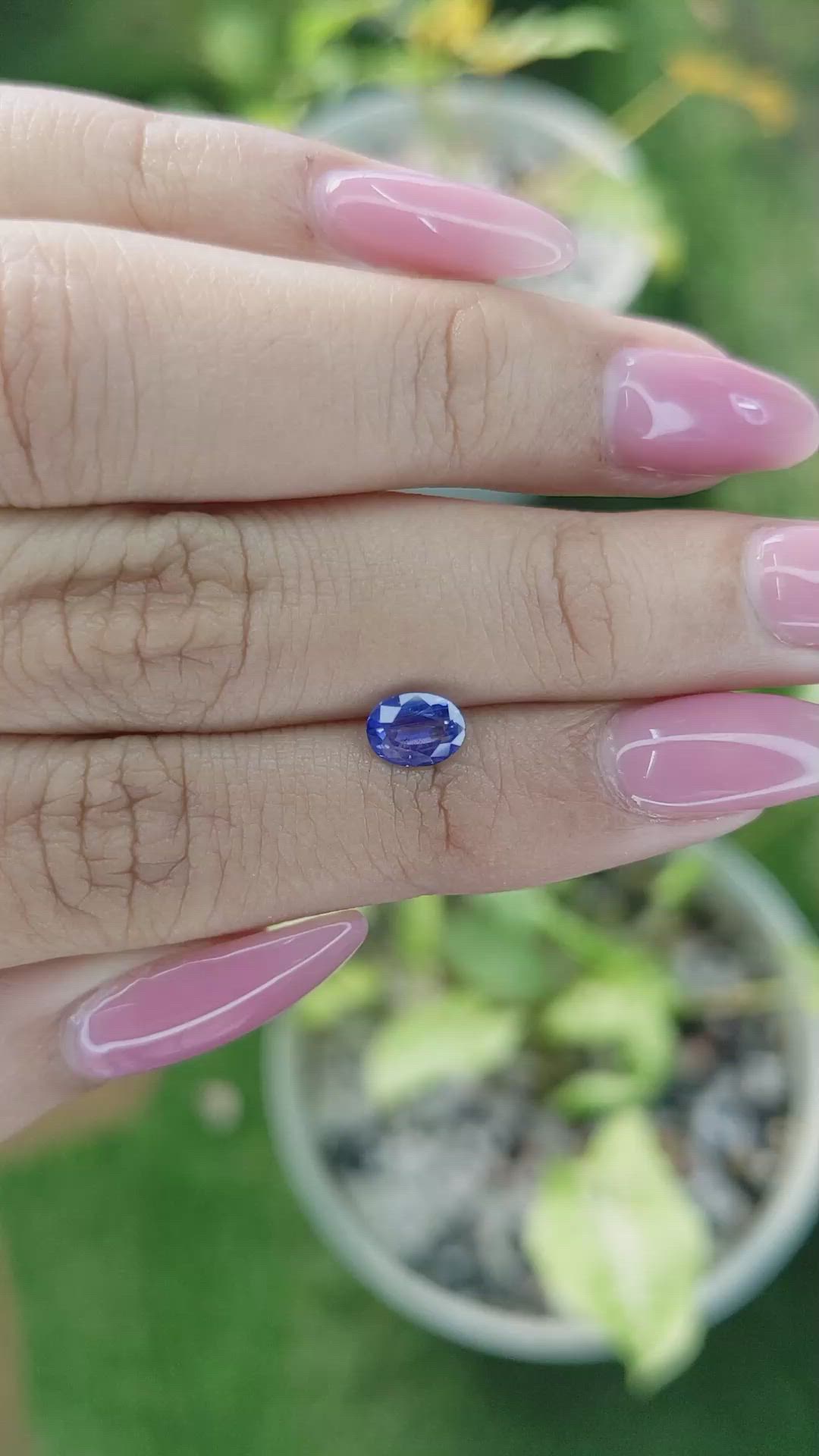 1.00 Ct. Blue Sapphire from Ceylon (Sri Lanka) Size Video