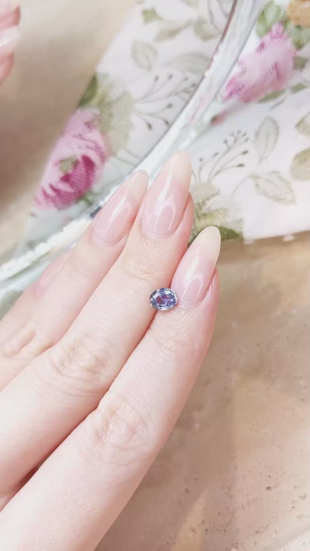 0.97 Ct. Bi Color Sapphire from Ceylon (Sri Lanka) Size Video