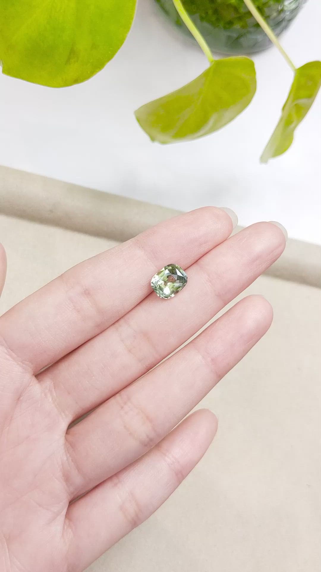 3.35 Ct. Yellowish Green Sapphire from Ceylon (Sri Lanka) Size Video