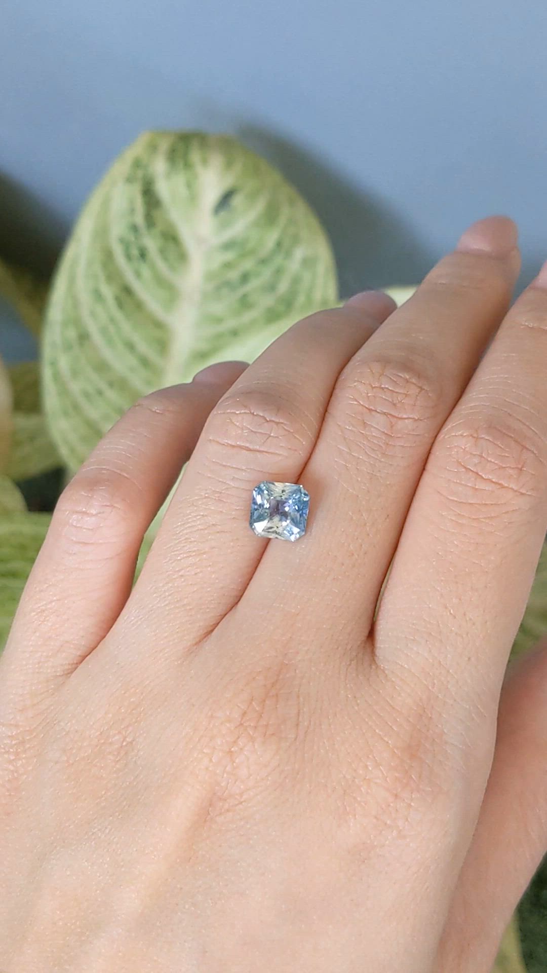 2.75 Ct. Greenish Blue Sapphire from Ceylon (Sri Lanka) Size Video