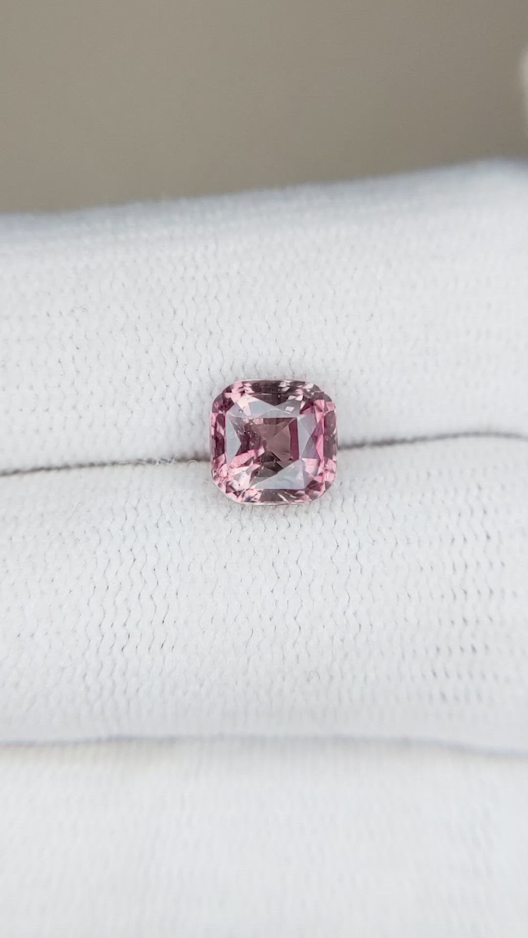 2.02 Ct. Padparadscha Sapphire from Ceylon (Sri Lanka) Size Video