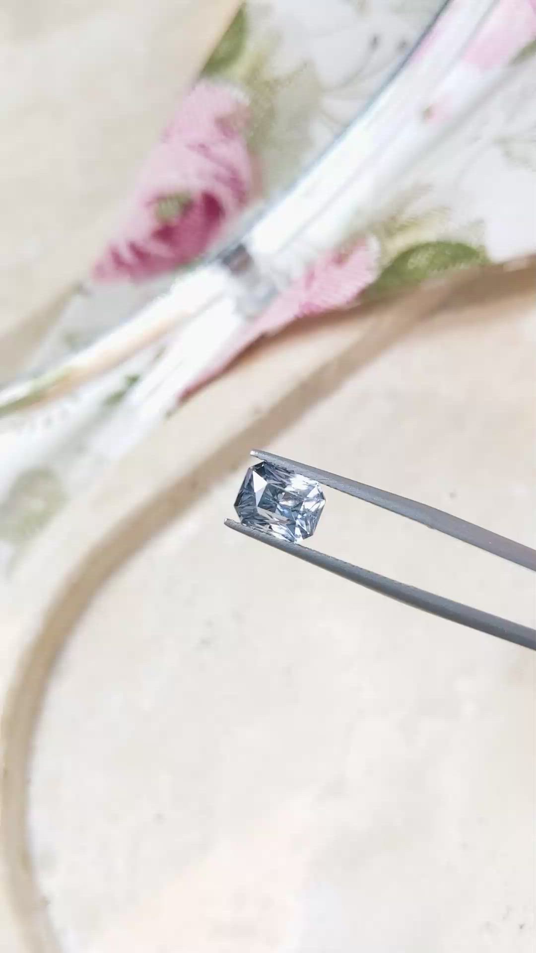 4.27 Ct. Greenish Blue Sapphire from Ceylon (Sri Lanka) Size Video