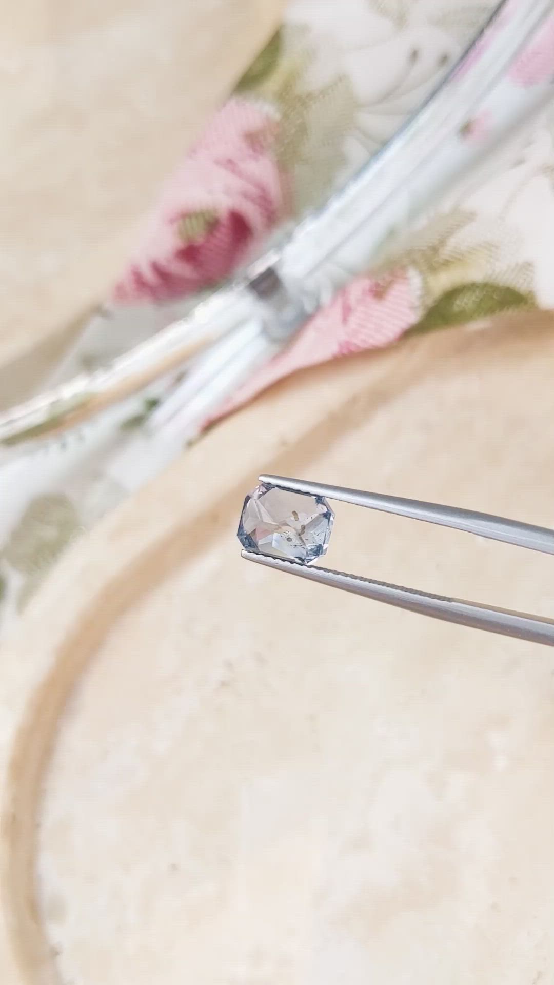 4.27 Ct. Greenish Blue Sapphire from Ceylon (Sri Lanka) Size Video