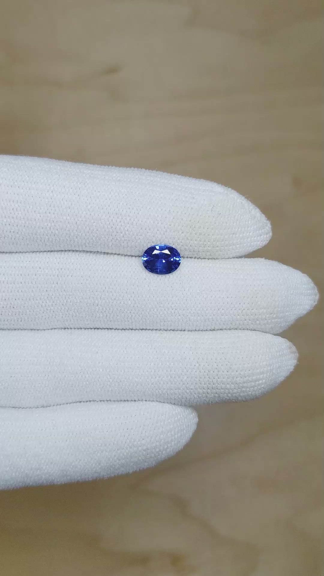 1.11 Ct. Blue Sapphire from Ceylon (Sri Lanka) Size Video