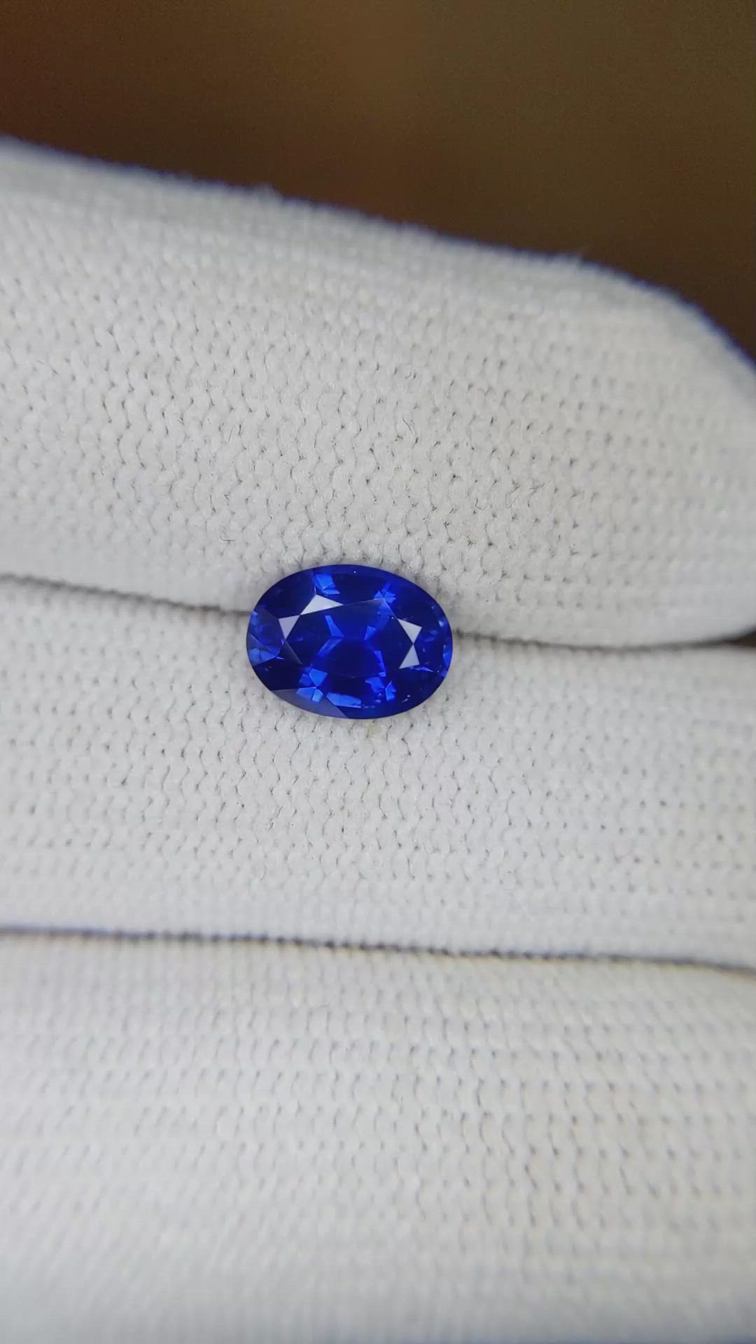 1.60 Ct. Blue Sapphire from Ceylon (Sri Lanka) Size Video