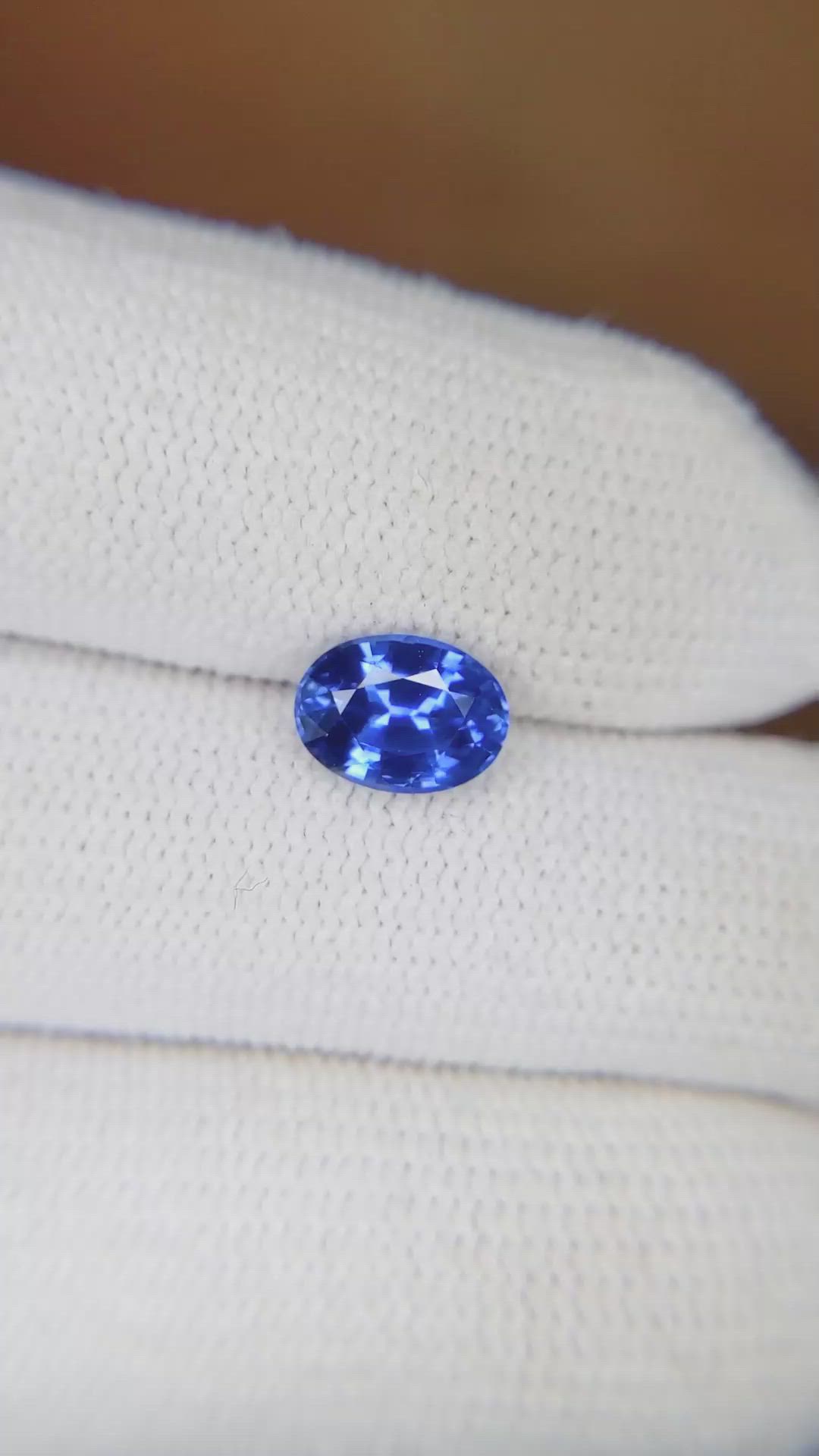 1.50 Ct. Blue Sapphire from Ceylon (Sri Lanka) Size Video