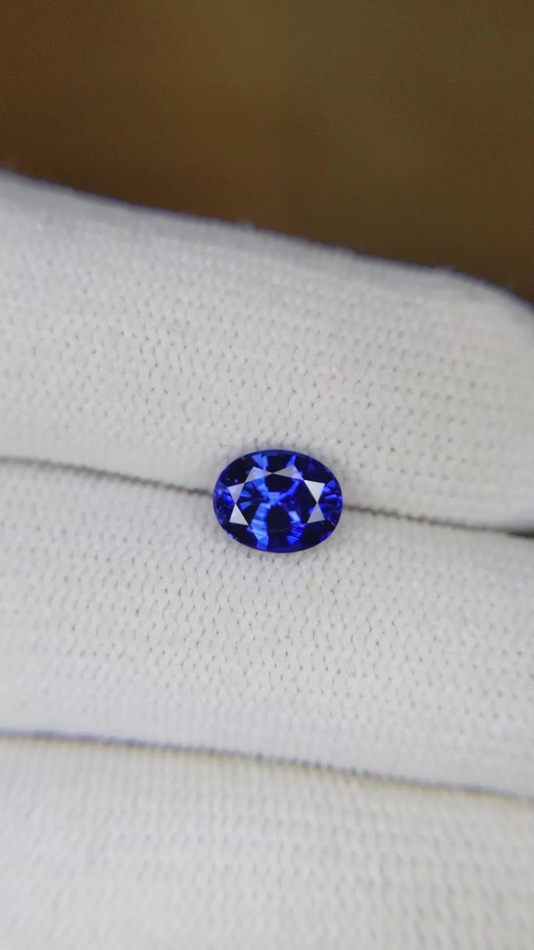 1.51 Ct. Blue Sapphire from Ceylon (Sri Lanka) Size Video