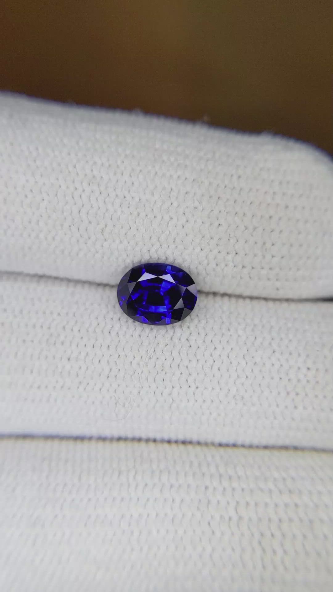 1.42 Ct. Blue Sapphire from Ceylon (Sri Lanka) Size Video