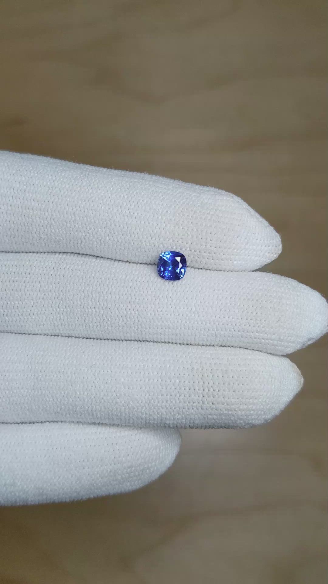 0.71 Ct. Blue Sapphire from Ceylon (Sri Lanka) Size Video