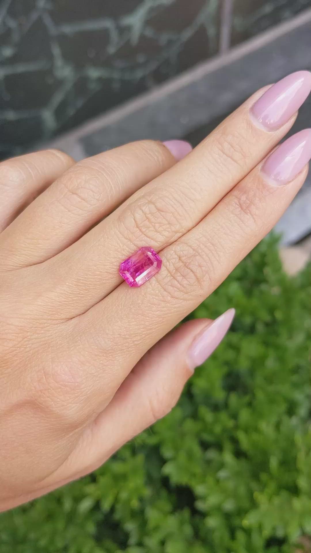 3.46 Ct. Bi Color Sapphire from Thailand Size Video