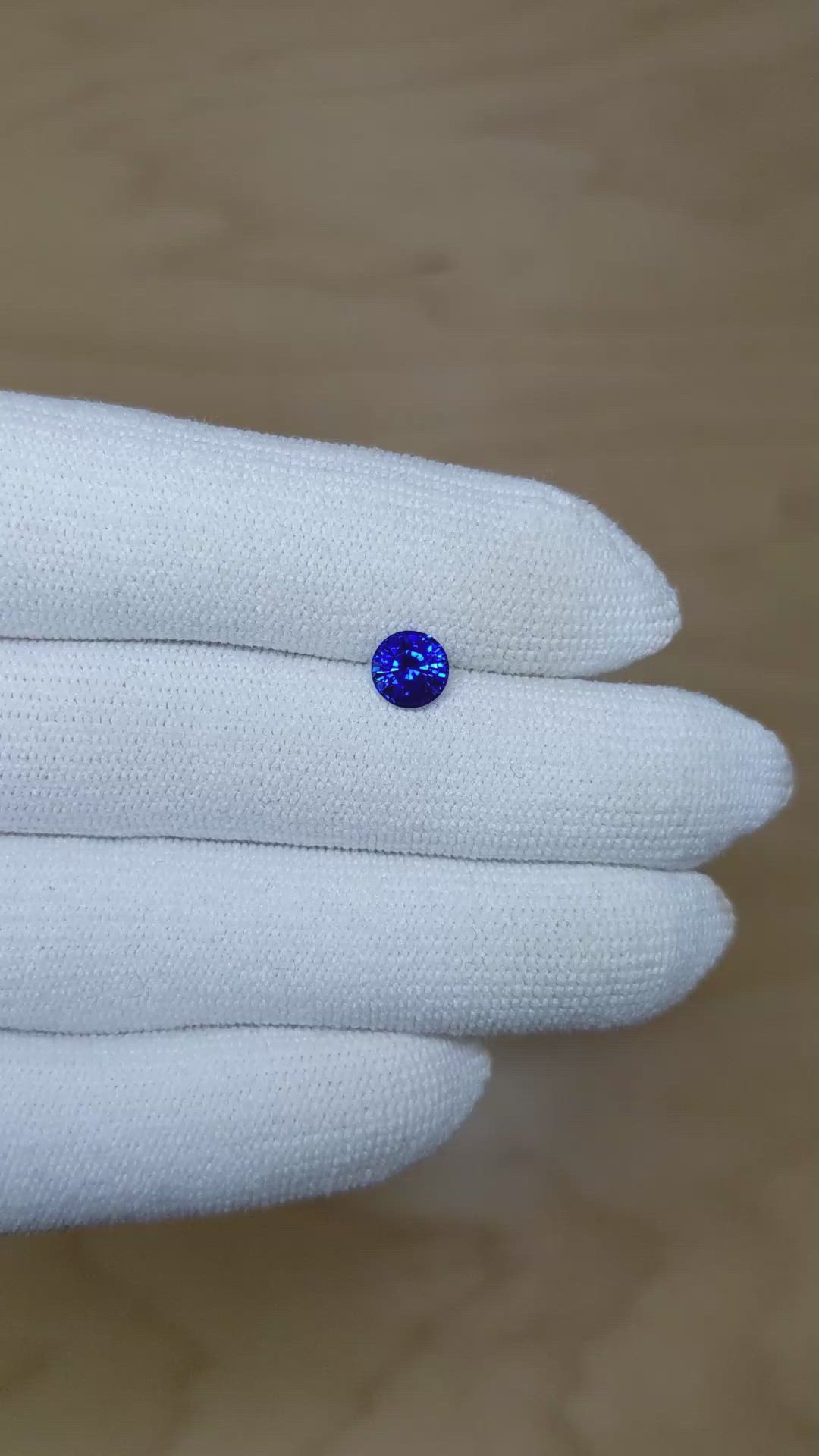 1.01 Ct. Blue Sapphire from Ceylon (Sri Lanka) Size Video