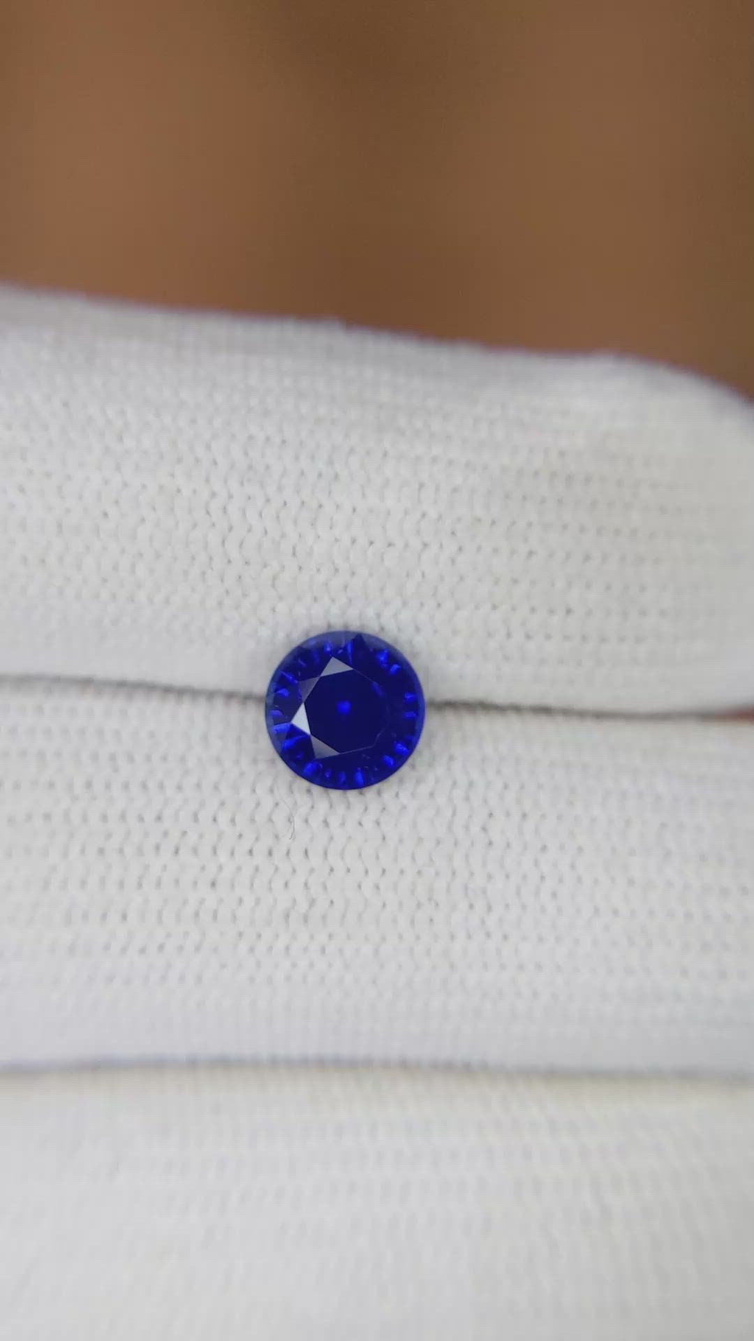 1.42 Ct. Blue Sapphire from Ceylon (Sri Lanka) Size Video