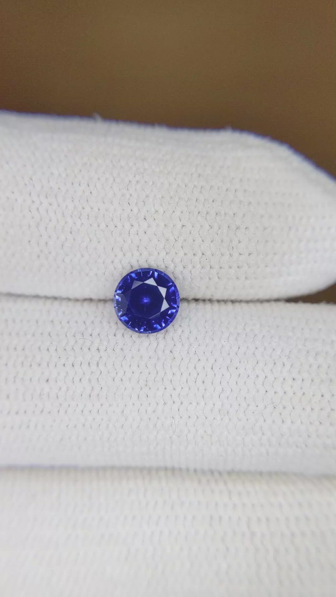 0.96 Ct. Blue Sapphire from Ceylon (Sri Lanka) Size Video