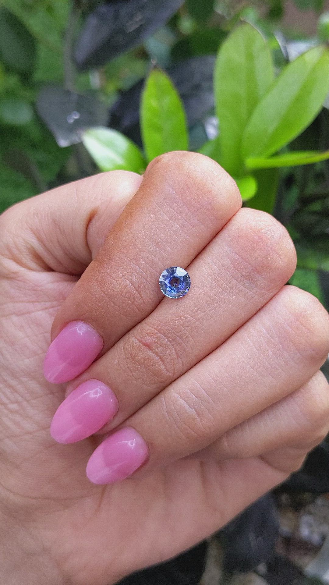 1.07 Ct. Bi Color Sapphire from Ceylon (Sri Lanka) Size Video