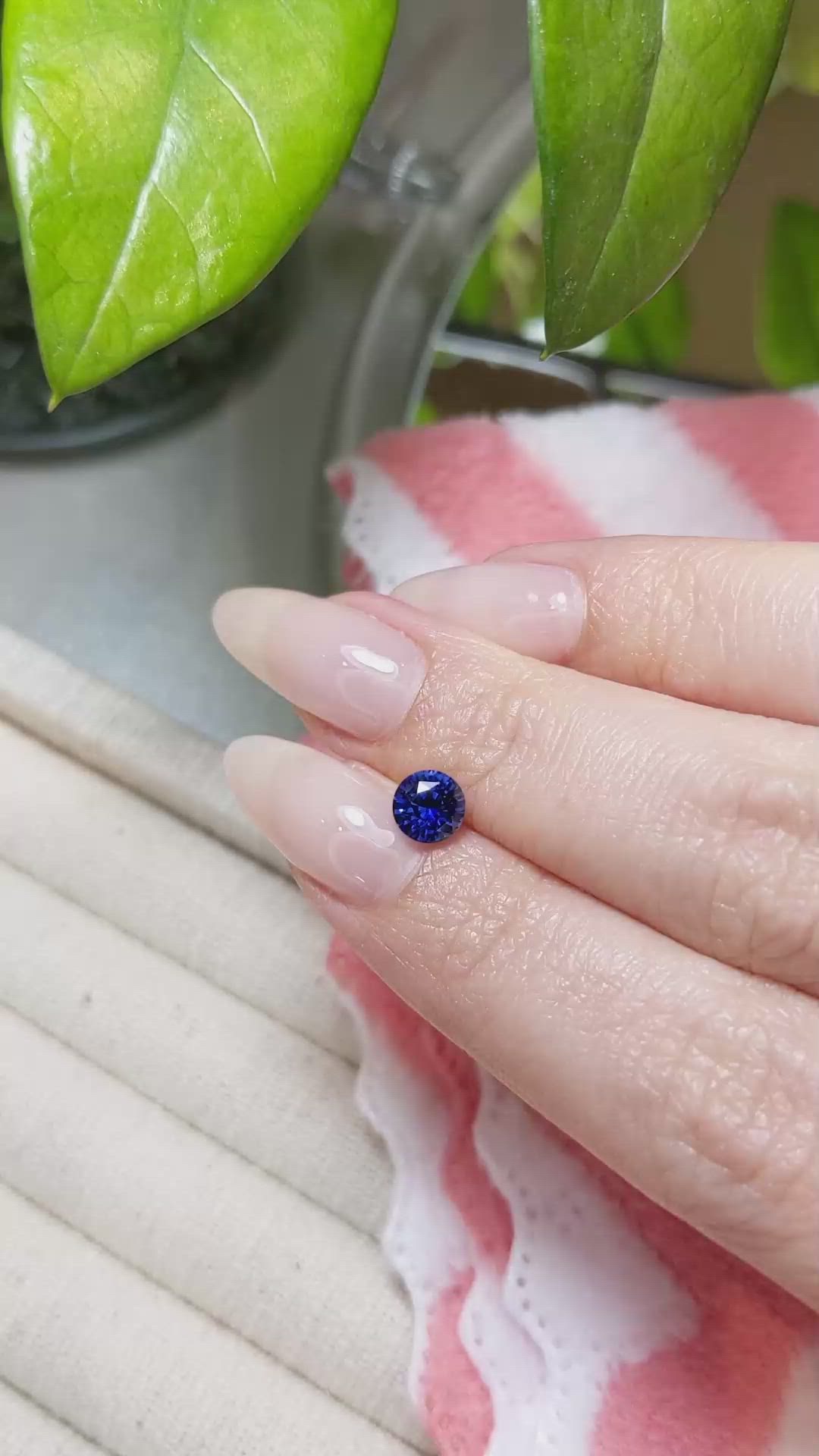 1.13 Ct. Blue Sapphire from Ceylon (Sri Lanka) Size Video