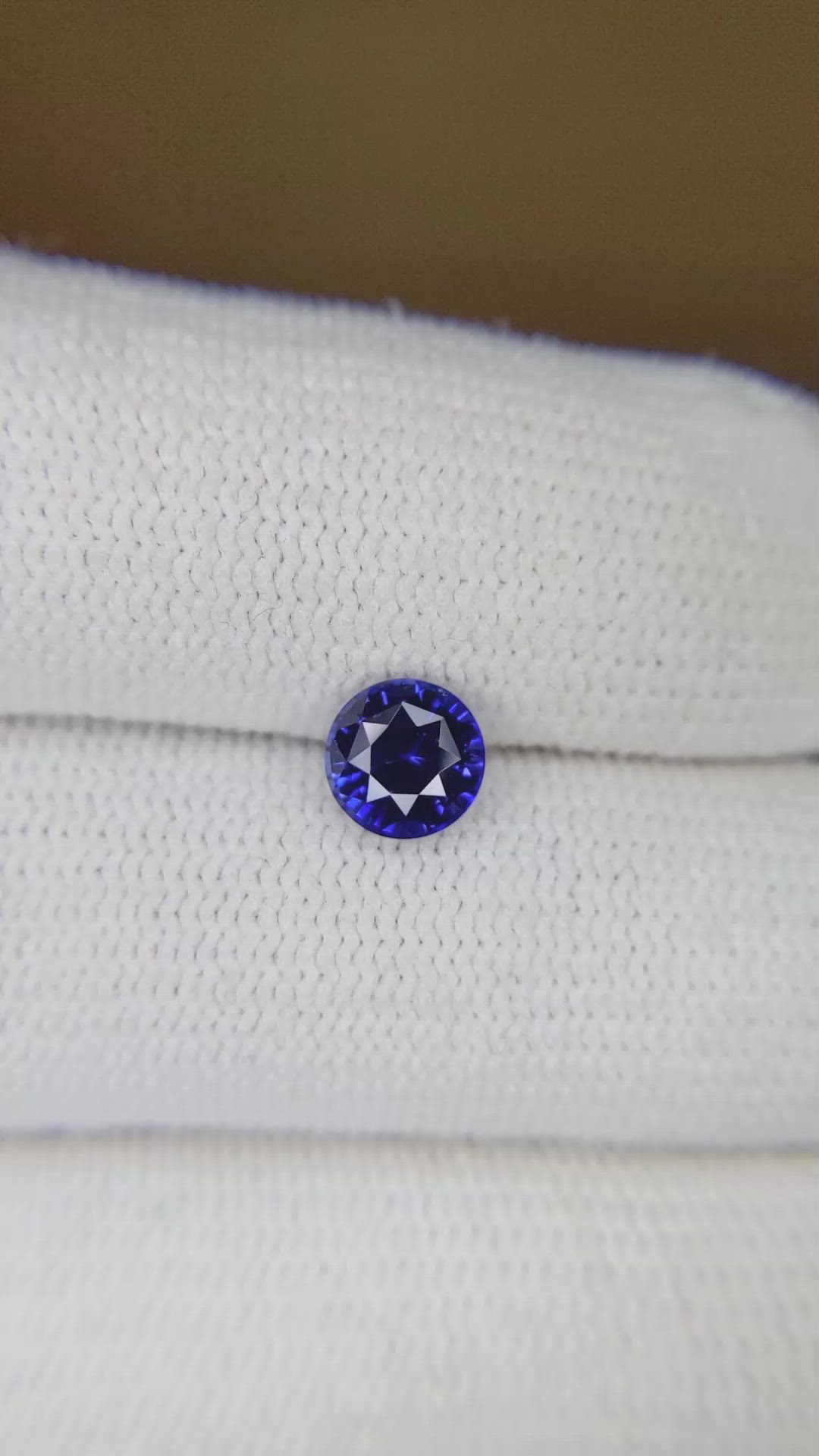 1.13 Ct. Blue Sapphire from Ceylon (Sri Lanka) Size Video