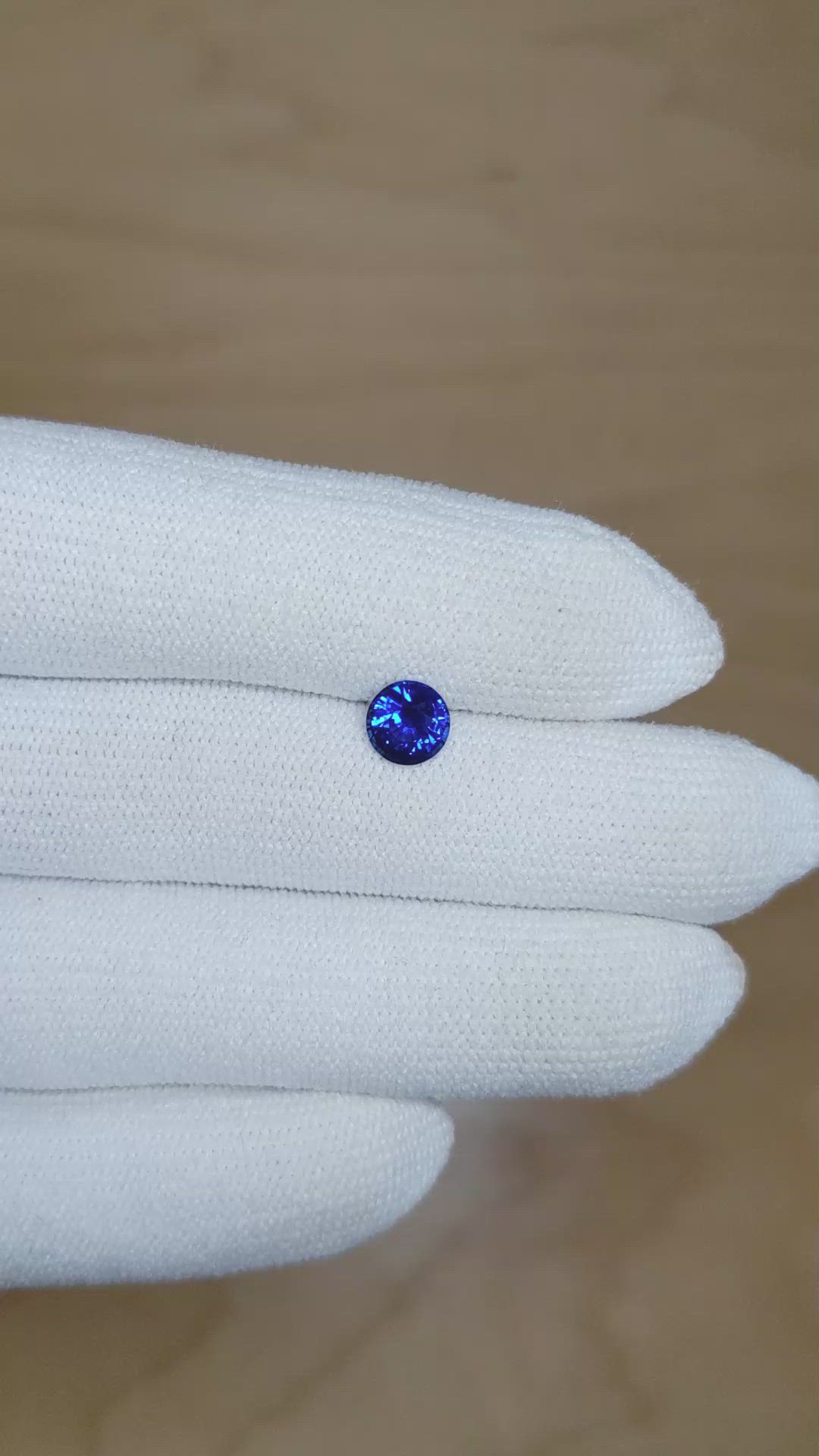1.04 Ct. Blue Sapphire from Ceylon (Sri Lanka) Size Video