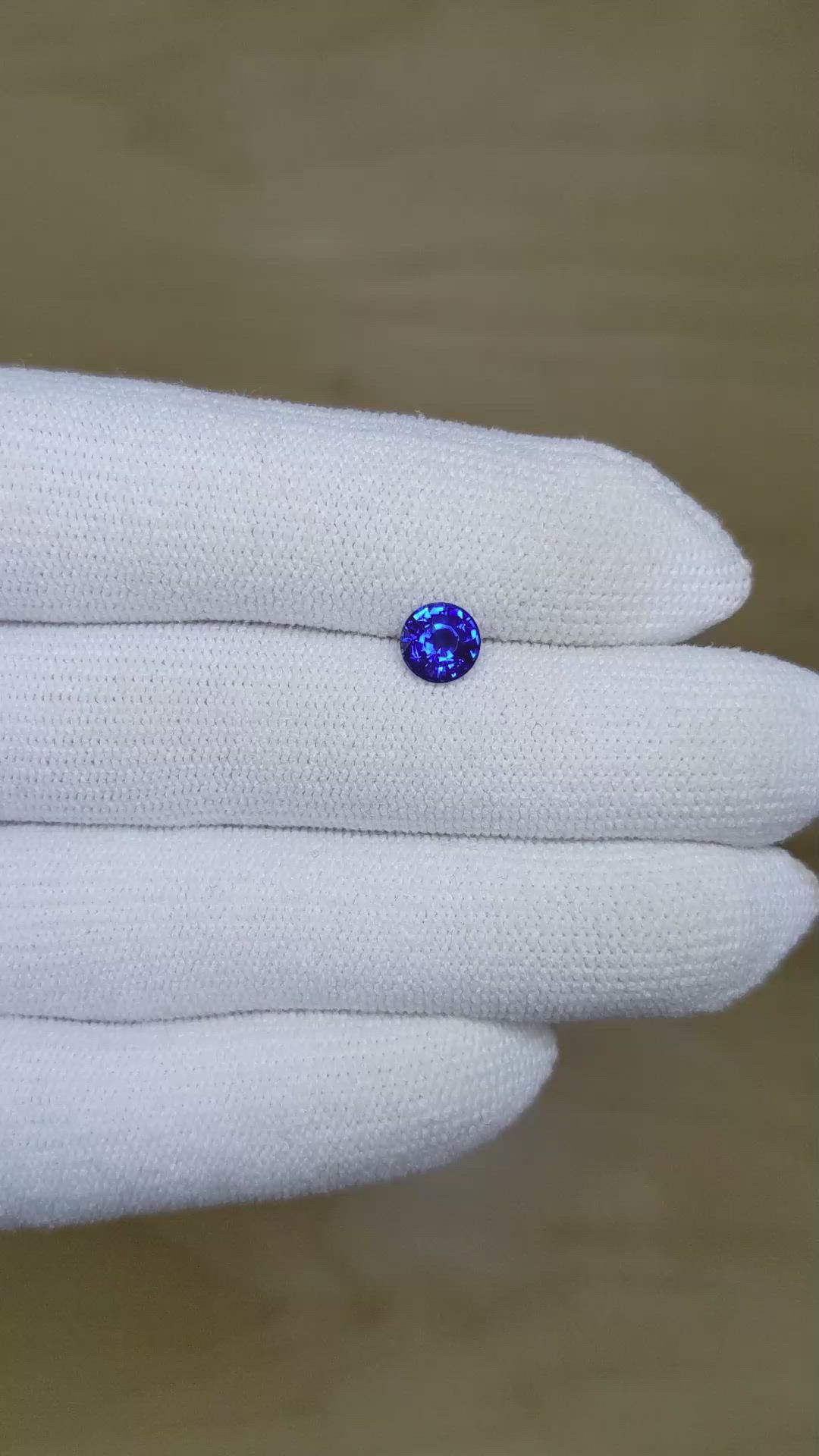 0.90 Ct. Blue Sapphire from Ceylon (Sri Lanka) Size Video