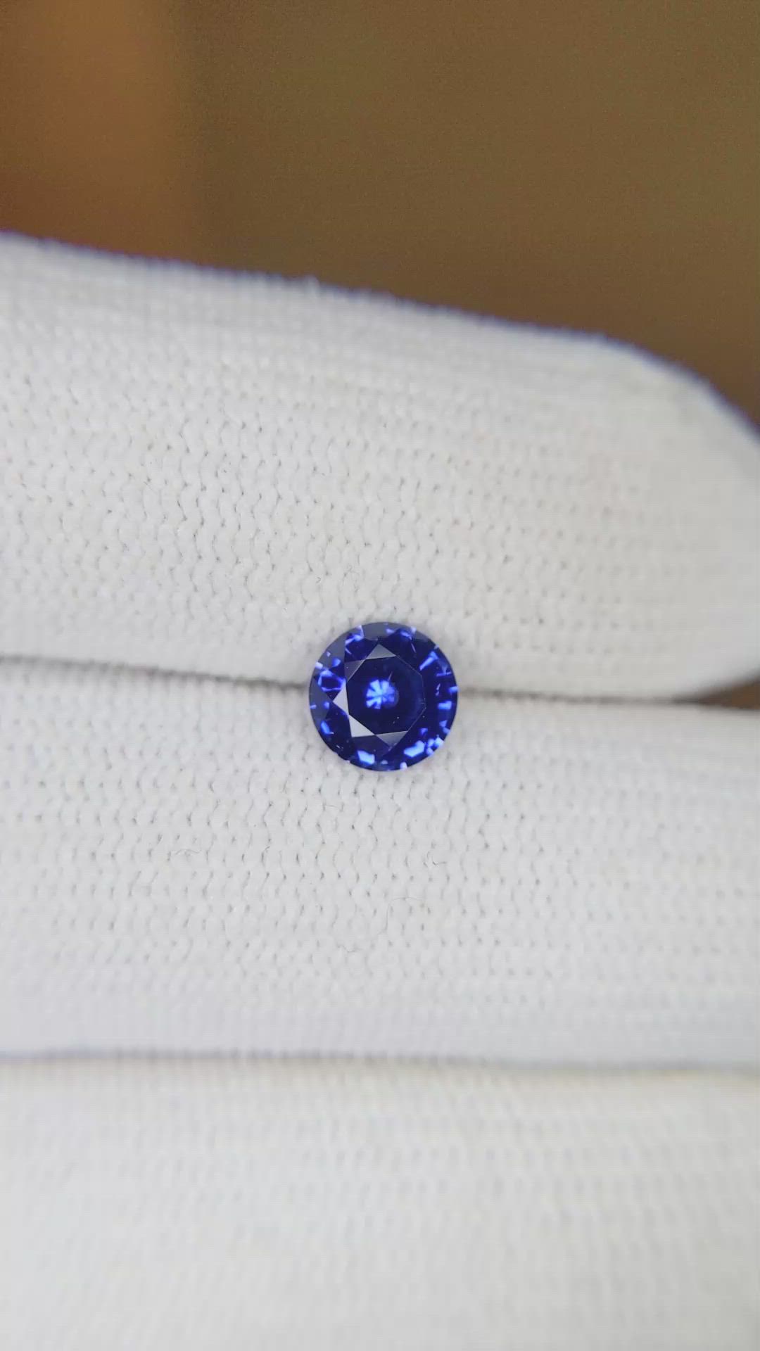 0.96 Ct. Blue Sapphire from Ceylon (Sri Lanka) Size Video