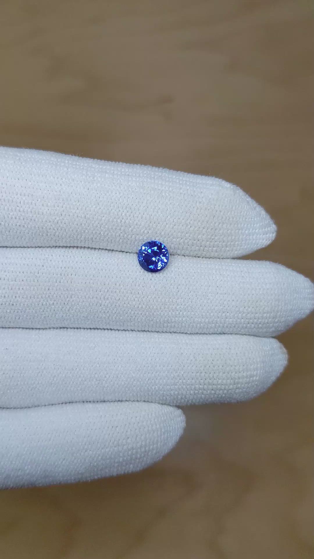 1.06 Ct. Blue Sapphire from Ceylon (Sri Lanka) Size Video