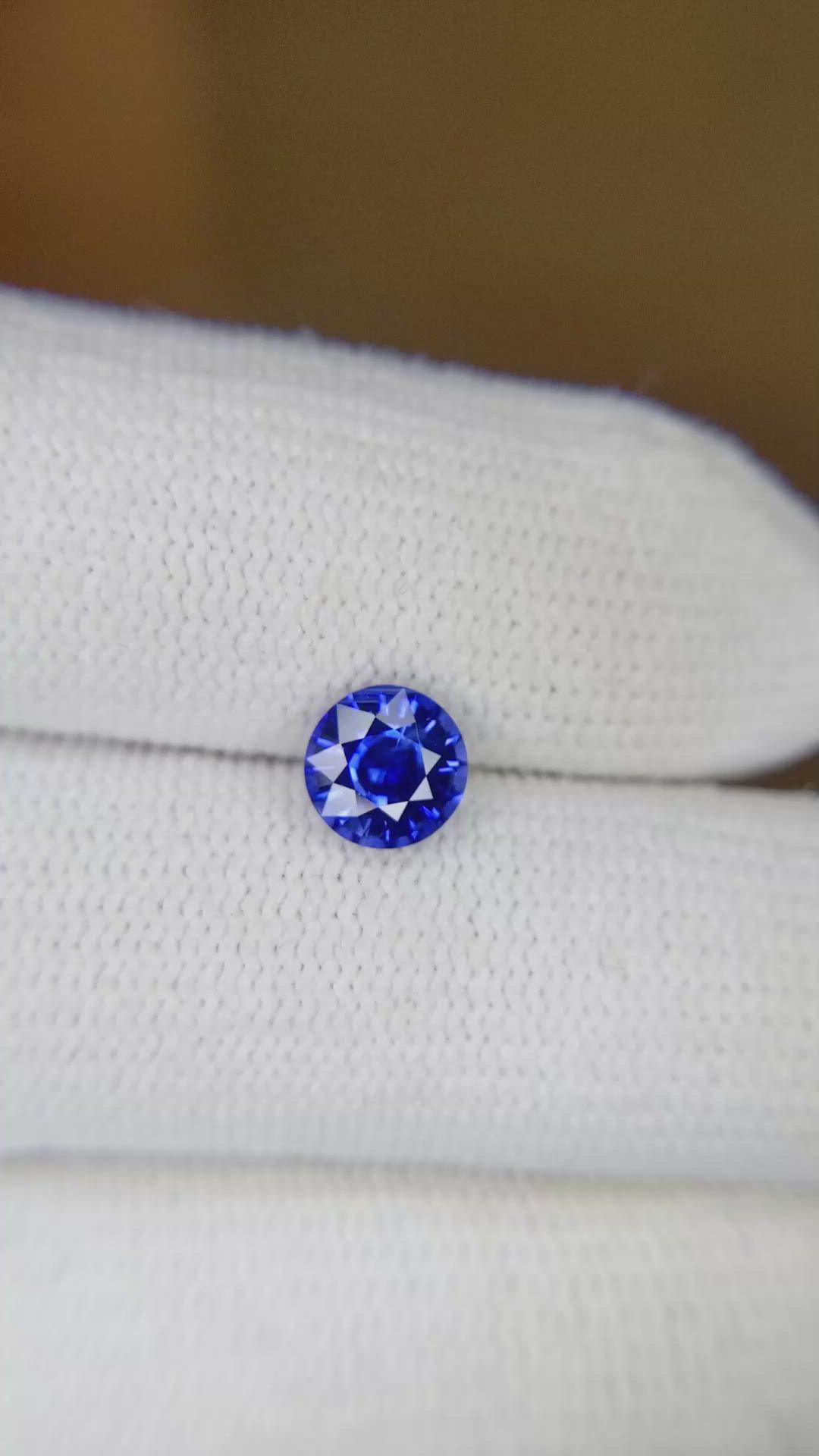 1.13 Ct. Blue Sapphire from Ceylon (Sri Lanka) Size Video