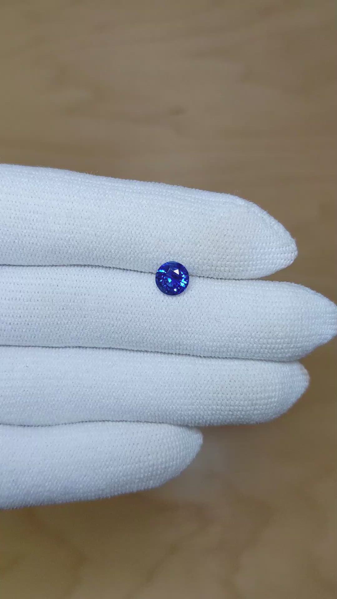 1.13 Ct. Blue Sapphire from Ceylon (Sri Lanka) Size Video