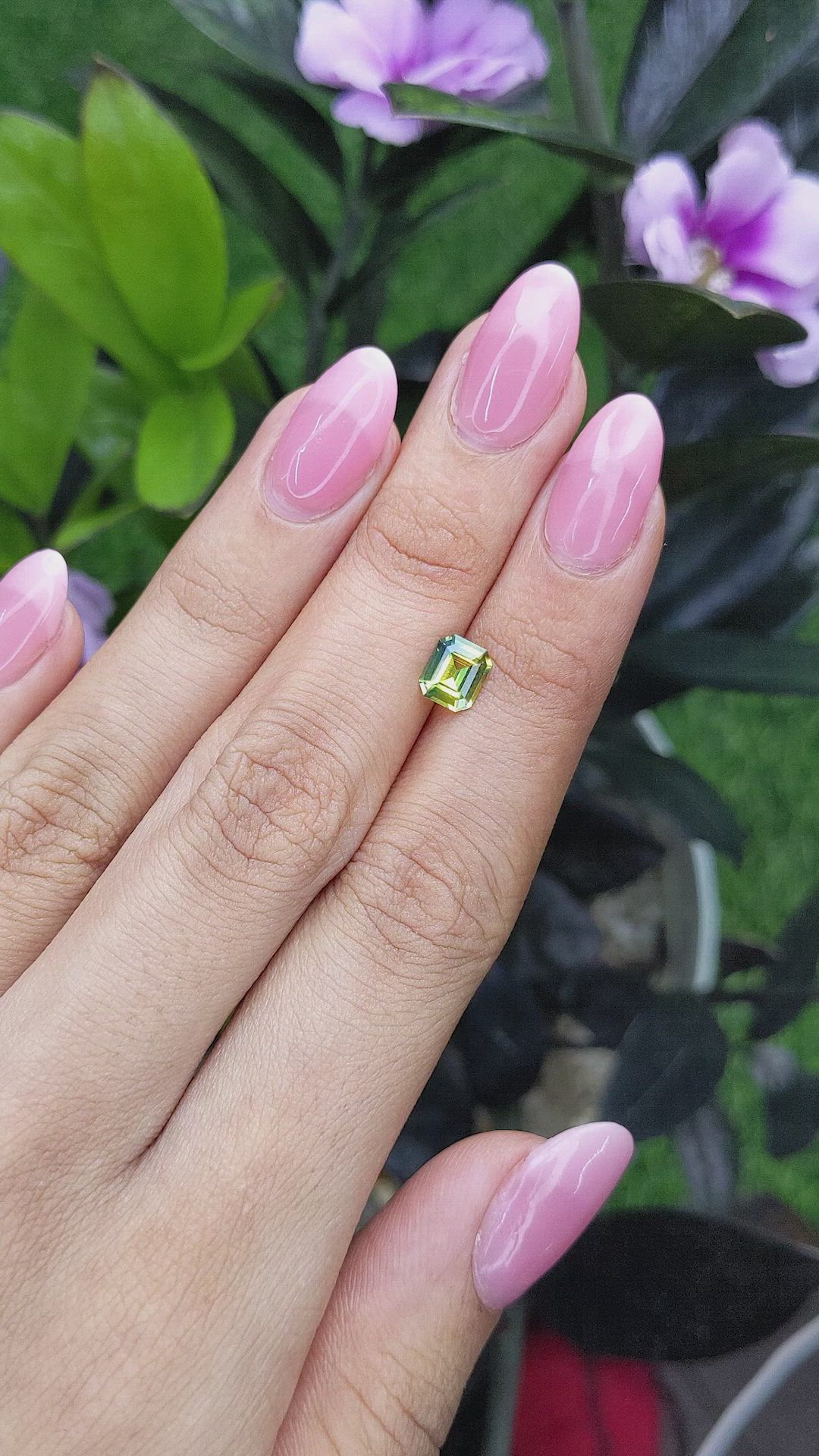 1.04 Ct. Bi Color Sapphire from Australia Size Video