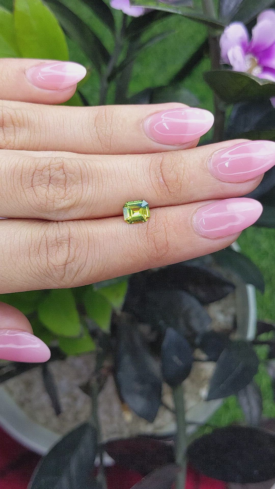 1.04 Ct. Bi Color Sapphire from Australia Size Video