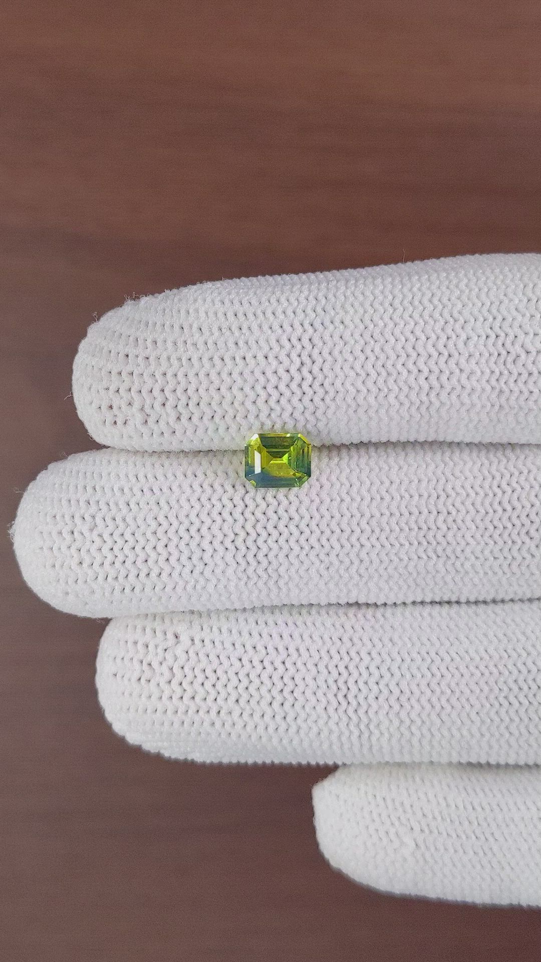 1.04 Ct. Bi Color Sapphire from Australia Size Video