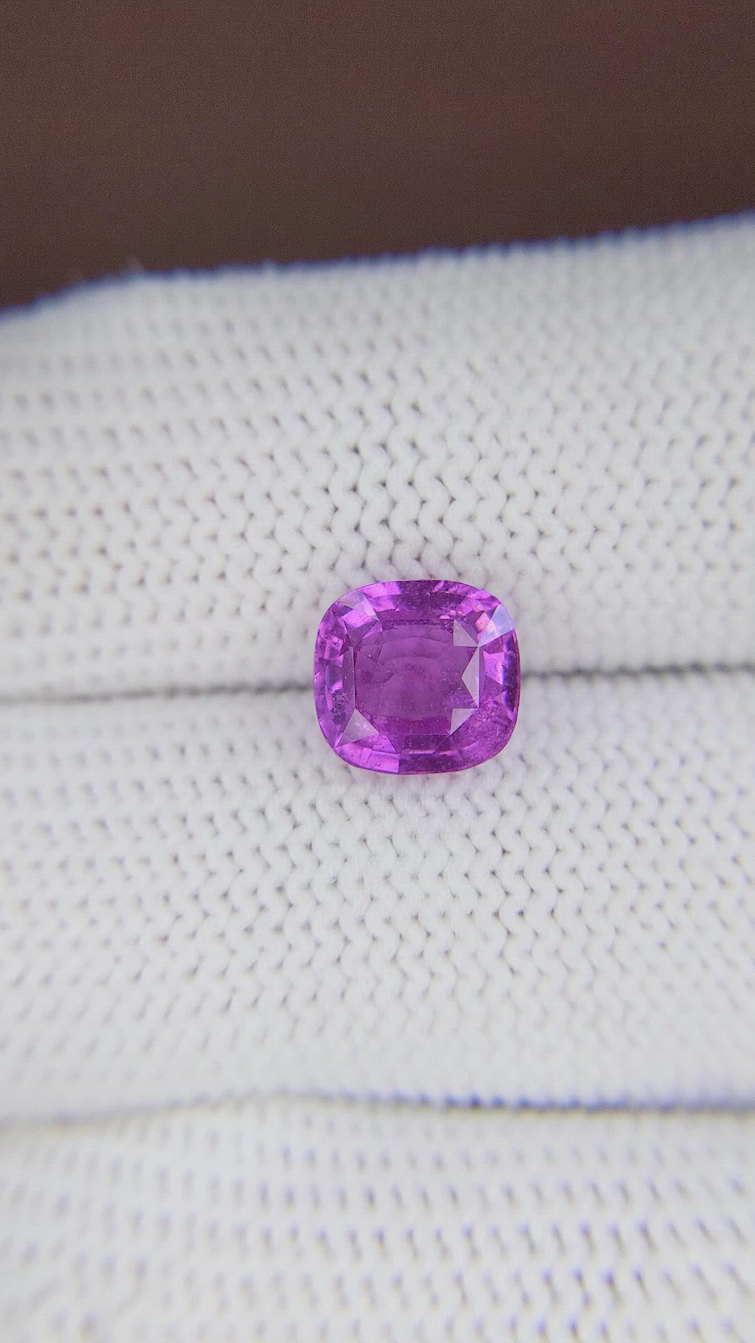 3.10 Ct. Pinkish Purple Sapphire from Ceylon (Sri Lanka) Size Video
