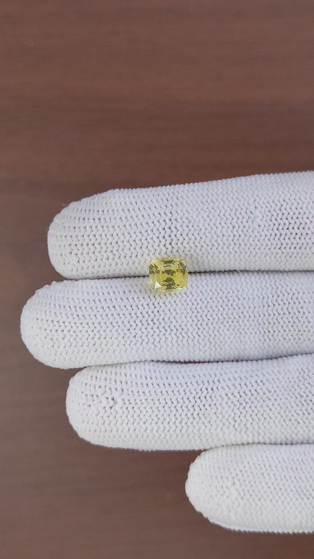 2.44 Ct. Yellow Sapphire from Ceylon (Sri Lanka) Size Video