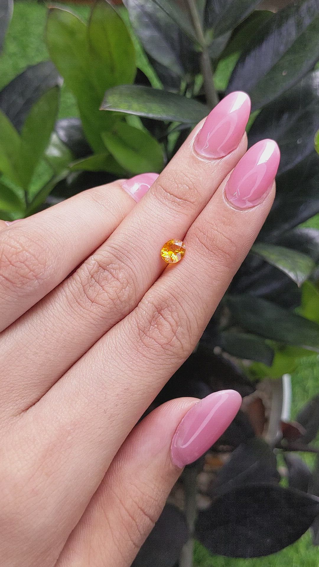 1.10 Ct. Orange Sapphire from Ceylon (Sri Lanka) Size Video