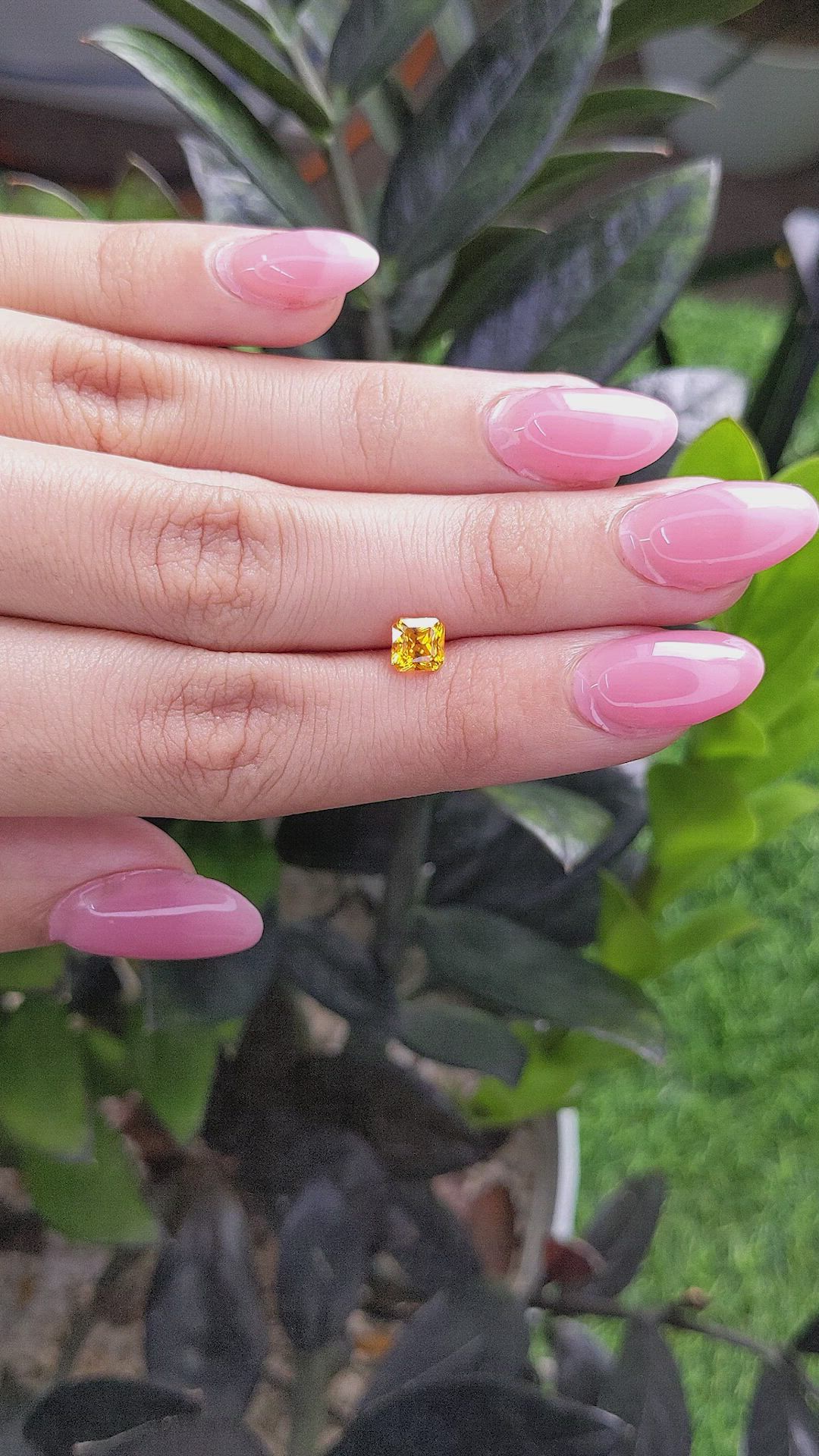 1.05 Ct. Orangish Yellow Sapphire from Ceylon (Sri Lanka) Size Video